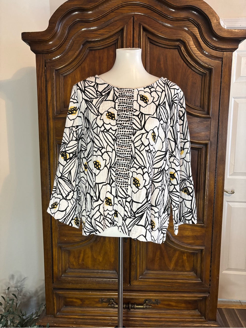 Habitat floral blouse top - Picture 1 of 13